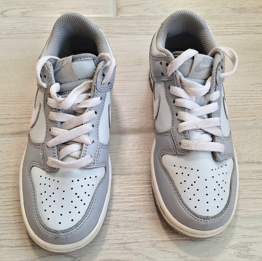 Nike Dunk Low GS Boy's Leather Sneakers Wolf Grey Pure Platinum White Size 3.5Y - Picture 3 of 8